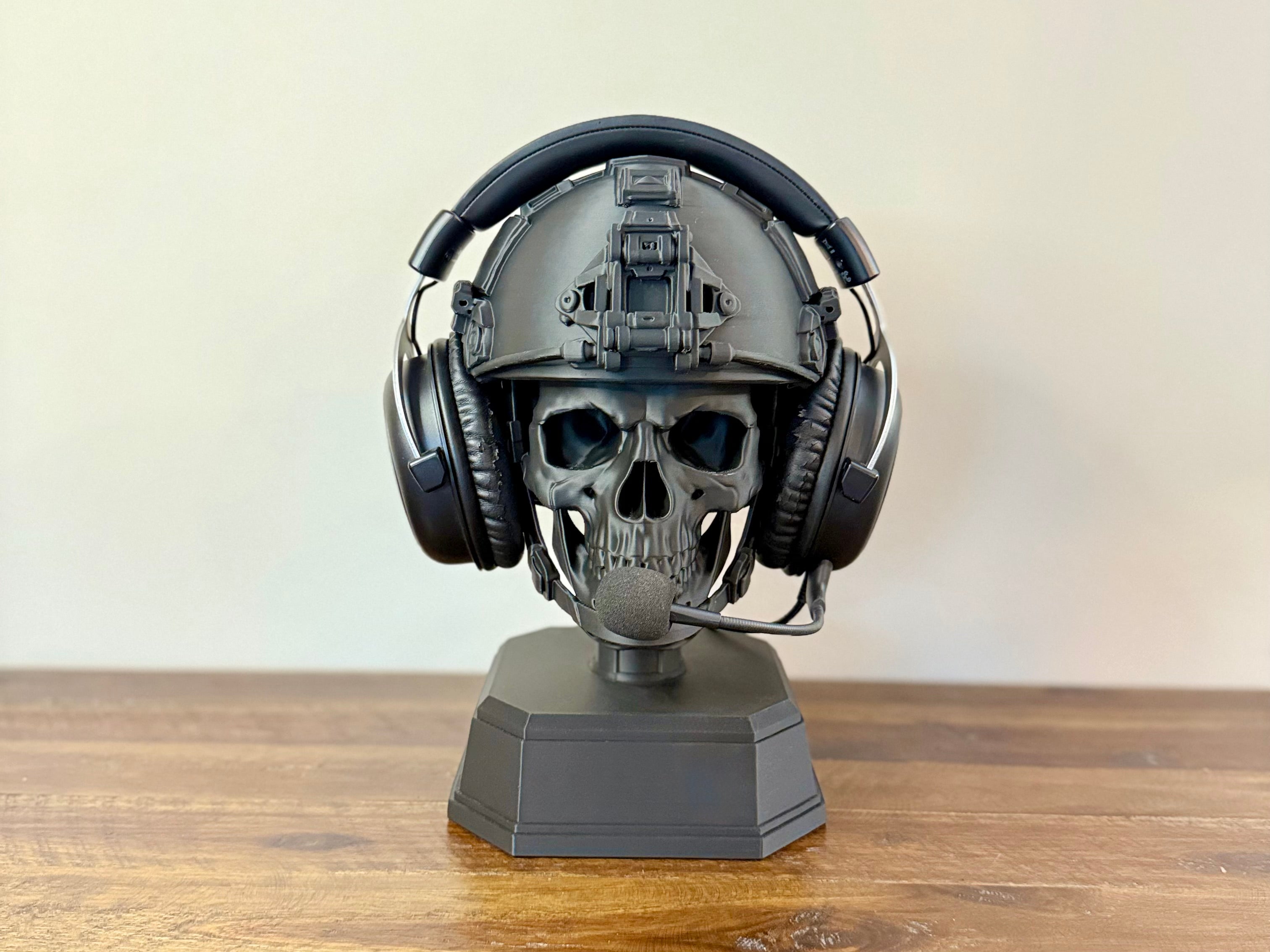 Tactical Skull Headphone Stand